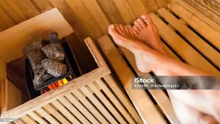 告别肩颈僵硬：3分钟学会的办公室自我按摩术，让疲惫一扫光！ 缩略图